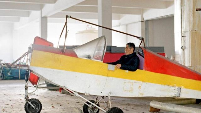 Один из китайских аэронавтов-самоучек
