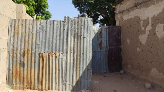 Cikin gidan Muhammad aunguwar Wuro Dole a Yola na jihar Adamawa da ke Najeriya