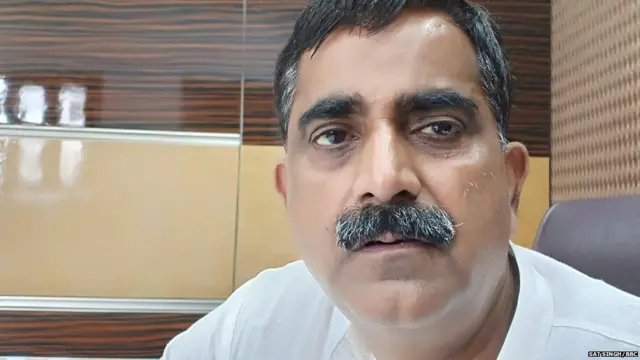 ਸਵਾਤੀ ਦੇ ਪਿਤਾ ਸਤਿਆਵੀਰ ਯਾਦਵ ਨੌਟਾਨਾ ਖੁਦ ਆਈਆਈਐੱਮ ਪਾਸ ਆਊਟ ਹਨ