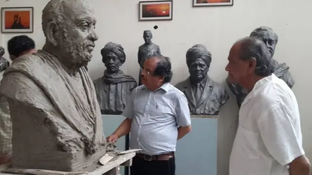 અનિલ સુતાર તથા રામ સુતારની તસવીર