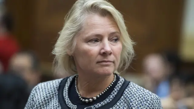 美国政府内部意见认为，过去一年多署任东亚和太平洋事务助理国务卿董云裳对中国的态度不够强硬。