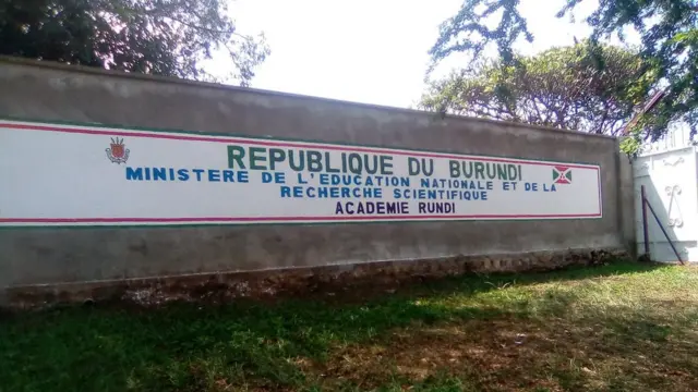 Reta y'Uburundi iherutse kunagura Ikigo Nkinzo y'Ikirundi (Academie rundi) cari catangujwe na Patiri Jean Baptiste Ntahokaja mu myaka ya 1960