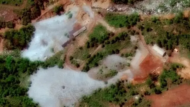 उत्तर कोरिया ने अपने एकमात्र परमाणु परीक्षण स्थल में मौजूद सुरंगों को ध्वस्त किया