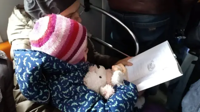 Жінка з дитиною