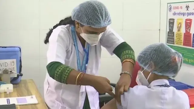 కోవిడ్ వ్యాక్సీన్