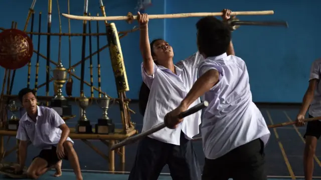 "วัฒนธรรมไทยอย่างหนึ่งด้วย ที่บรรพบุรุษเราสร้างมาและก็สนุกสนานค่ะ"