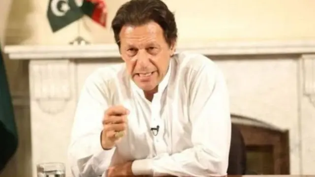 இம்ரான் கான்