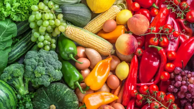 Variedad de frutas y verduras