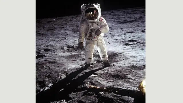 Висадка на Місяць