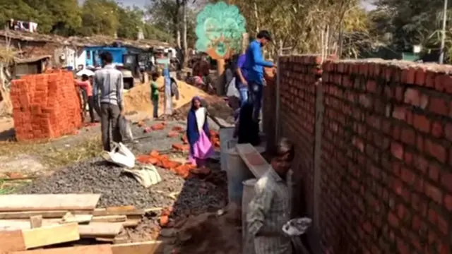 અમદાવાદમાં બનાવવામાં આવેલી દીવાલ