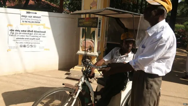 ආබාධිතයෝ