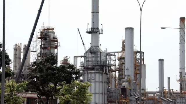 Planta petrolera venezolana.