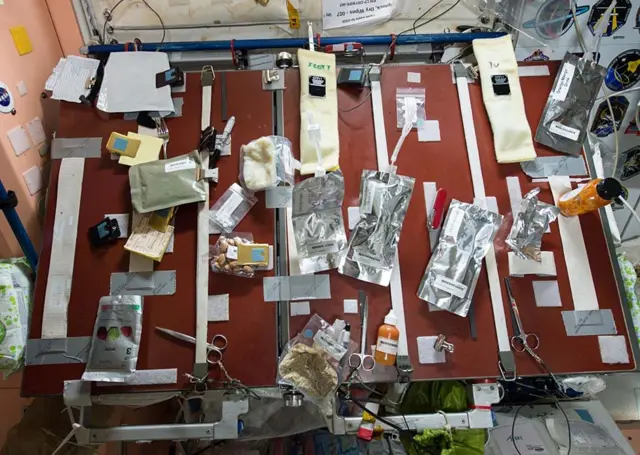 விண்வெளியில் மிதக்கும் சர்வதேச விண்வெளி நிலையம் - என்ன நடக்கிறது?