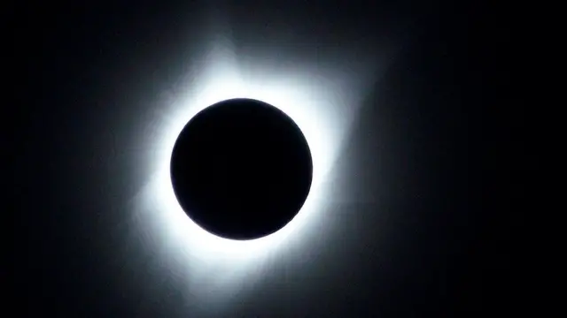 Eclipse total
