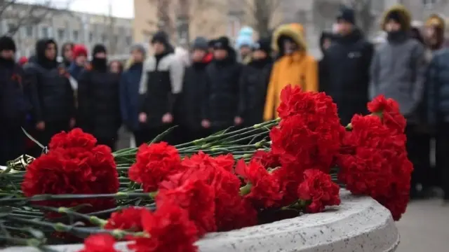 Открытие мемориальной доски Ковырзину в школе №11