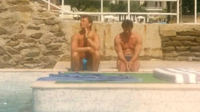 Cor Van Hout y Willem Holleeder en el hotel Les Roches tras el primer intento de asesinato contra Cor