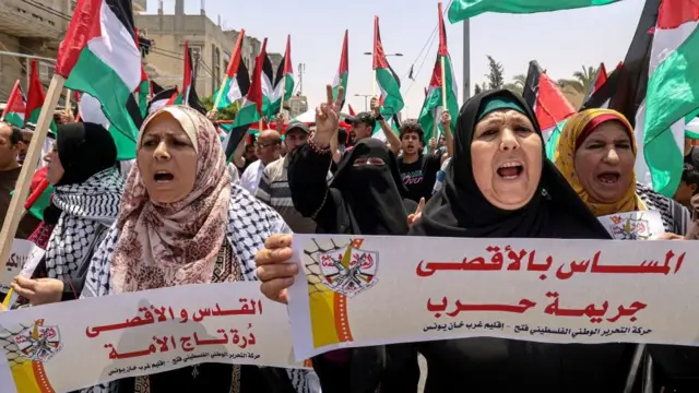 مسيرة نسائية في خان يونس بغزة. 2022