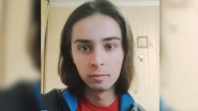 షెల్టర్‌లో సురక్షితంగా అనిపించడం లేదని, అందుకే అబ్బాయిల దుస్తులు ధరించినట్లు నికిత చెప్పారు