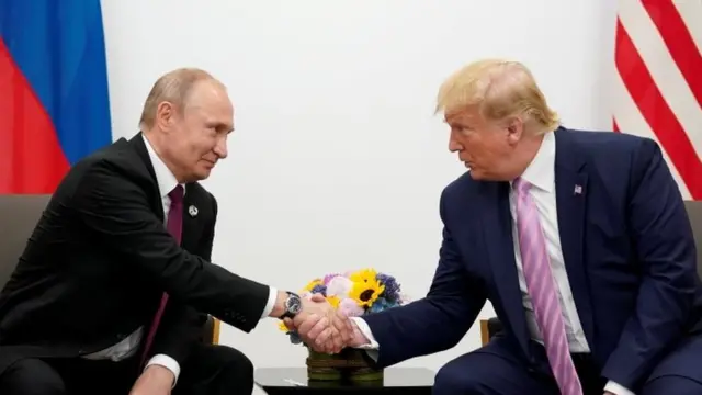 रूसी राष्ट्रपति व्लादिमीर पुतिन और डोनल्ड ट्रंप