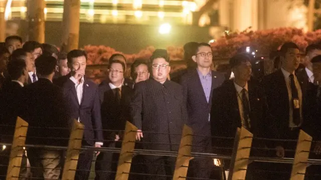 LIVE: சிங்கப்பூர் உச்சிமாநாடு: டிரம்ப் - கிம் பேச்சுவார்த்தை சில நிமிடங்களில் தொடக்கம்