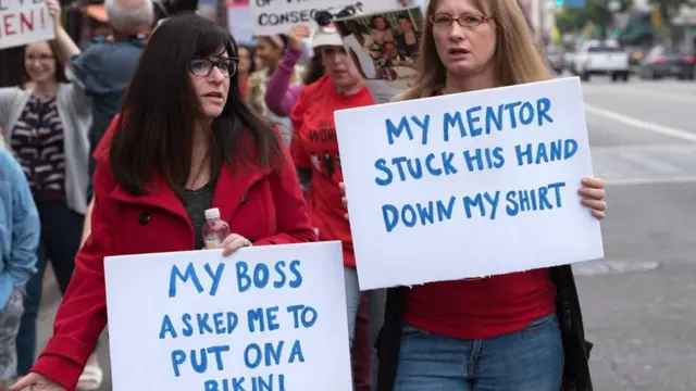 نساء في تظاهرة تندد بالتحرش الجنسي