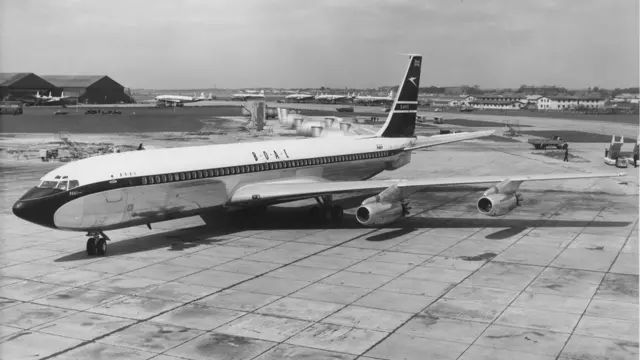 Boeing 707