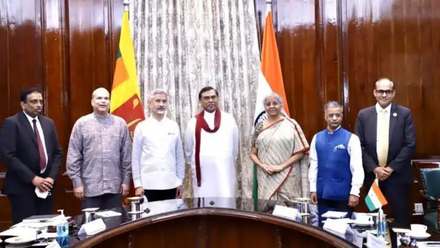 මුදල් අමාත්‍යවරයාගේ ඉන්දීය සංචාරය අතරතුර