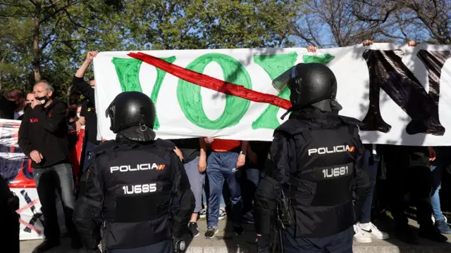 Protesta contra Vox en Vallecas.