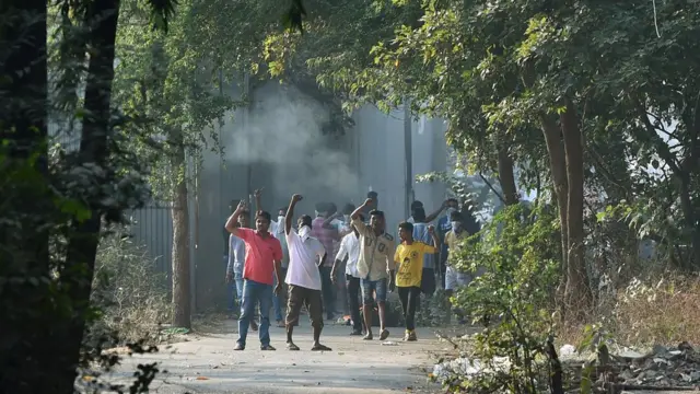 ముంబైలో మంగళవారం నిరసనకారుల ఆందోళన