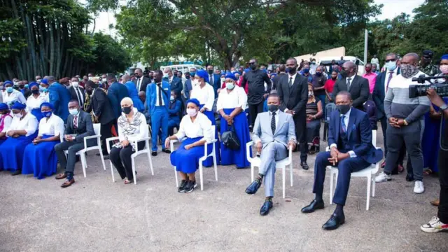Cross section of pipo for di burial service of Bushiri daughter, Isrealla burial