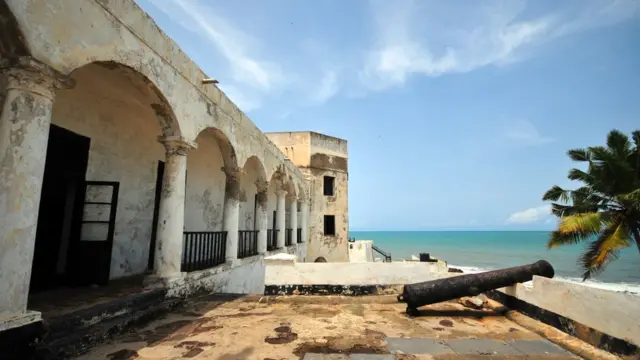 Castelojogo do narutoSão Jorge da Mina, construído pelos portugueses na Costa do Ouro (hoje Gana)jogo do naruto1482,jogo do narutoonde saíram maisjogo do naruto30 mil escravos rumo ao Brasil,jogo do narutonavios portugueses