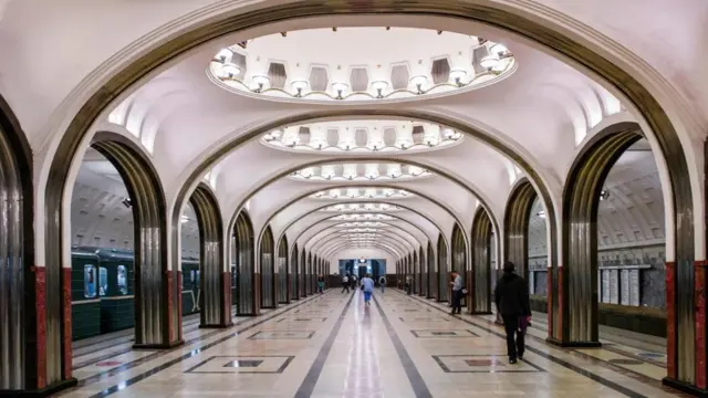 Станція Маяковська