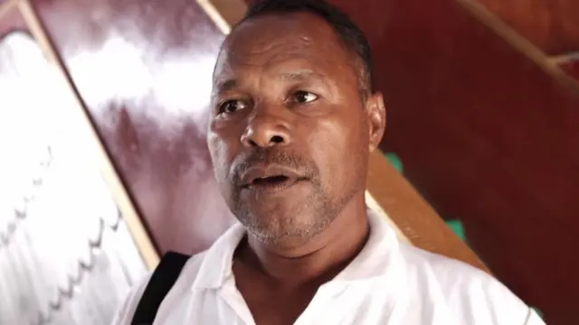 Kepala Kampung Adat Yoboi, Sefanya Wali mengatakan ia mengukur parahnya banjir dari kondisi gereja.