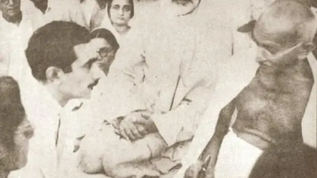 रूसी करंजिया