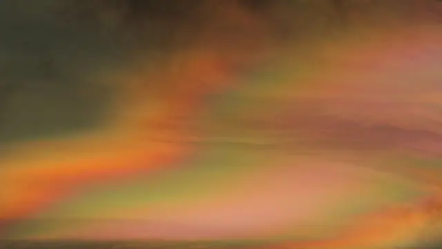 перламутровые облака