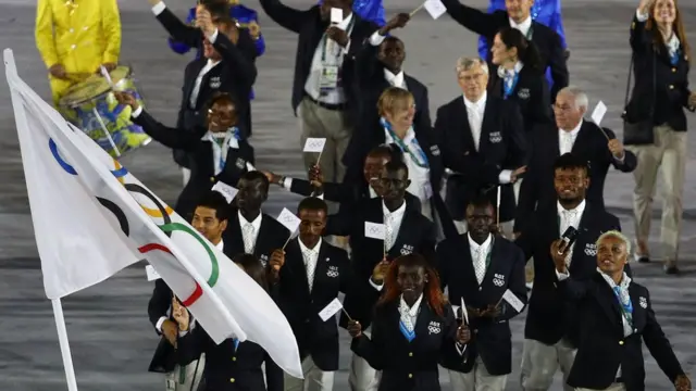 Equipo de refugiados