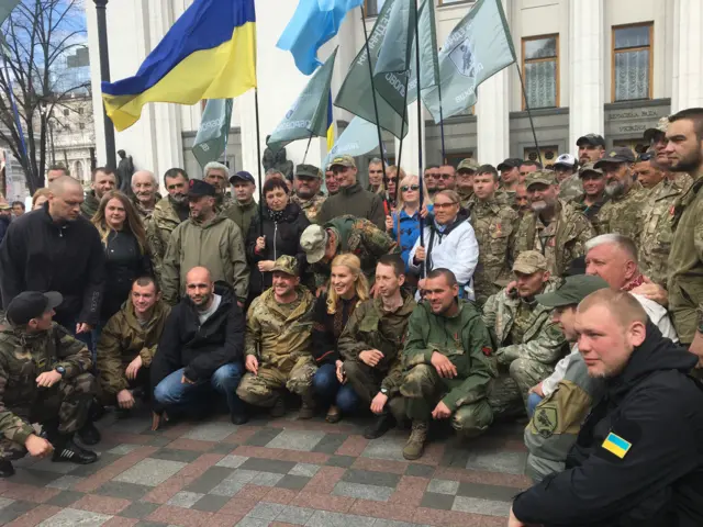 Добровольці