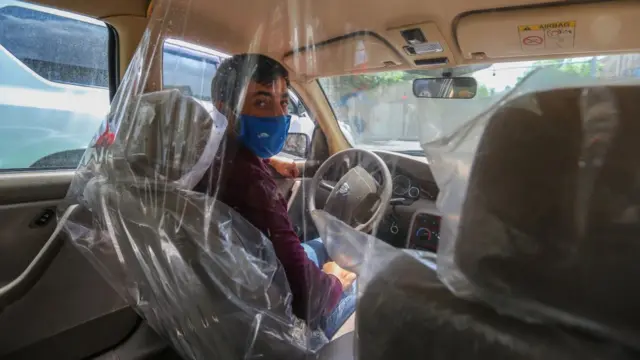 maska, taksi, ictimai nəqliyyat