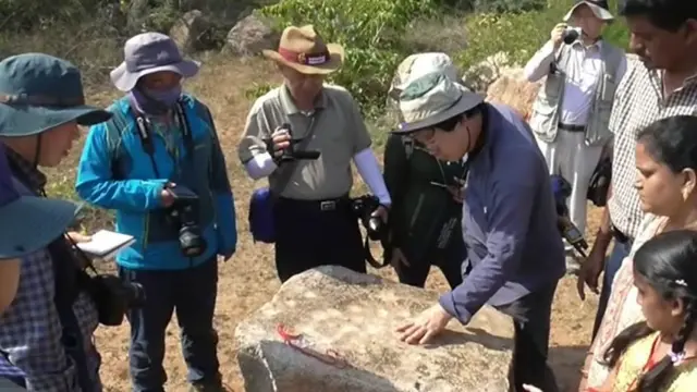 నిలువురాళ్లు