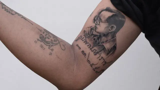 รอยสักเพื่อถวายอาลัยพระบาทสมเด็จพระปรมินทรมหาภูมิพลอดุลยเดช