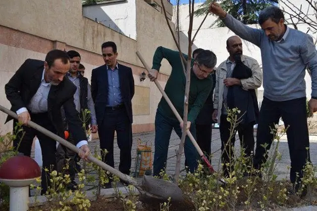 احمدی نژاد، بقایی، رحیم مشایی