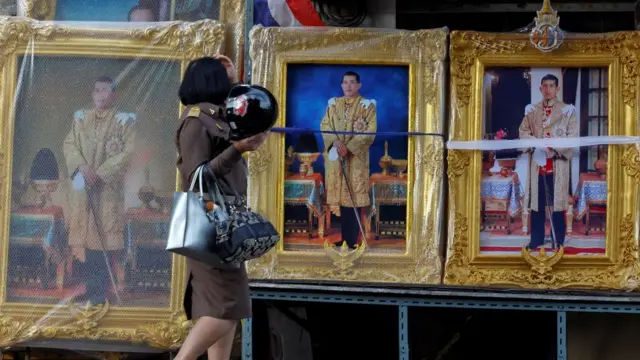 พระบรมฉายาลักษณ์ในหลวง รัชกาลที่ 10