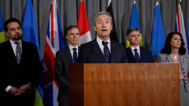 Qəzada vətəndaşlarını itiriən beş ölkə nazirləri