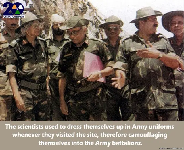 लष्करी गणवेशात BARC चे शास्त्रज्ञ