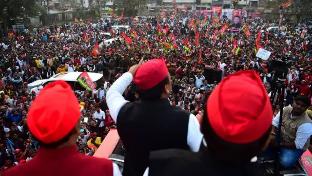 अखिलेश यादव