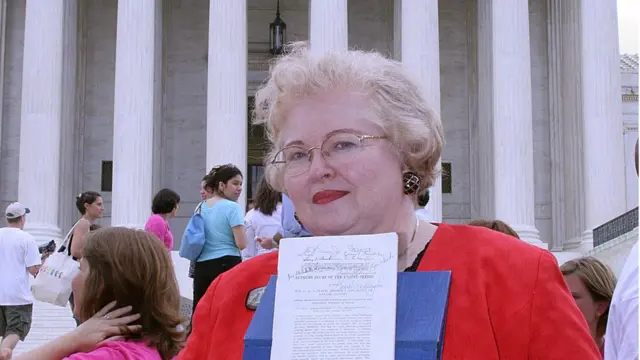 المحامية سارة ويدينغتون