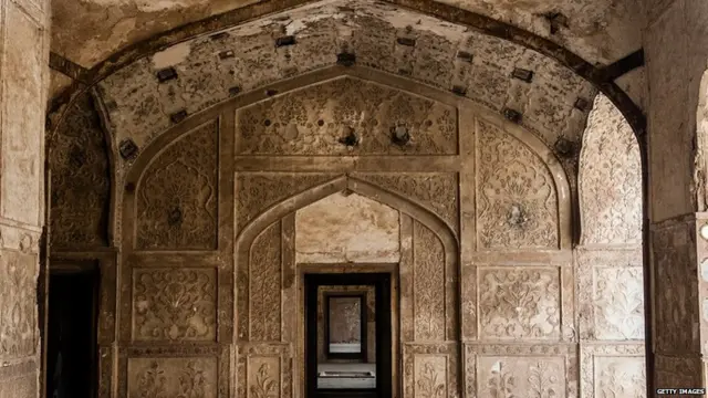 ਮਹਾਰਾਜਾ ਰਣਜੀਤ ਸਿੰਘ, ਲਾਹੌਰ