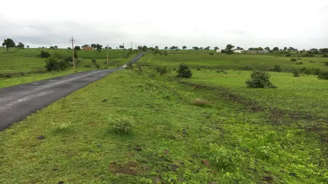 'துயரத்தில் முடிந்த கொண்டாட்ட பயணம்': வாட்ஸ் ஆப் படுகொலை