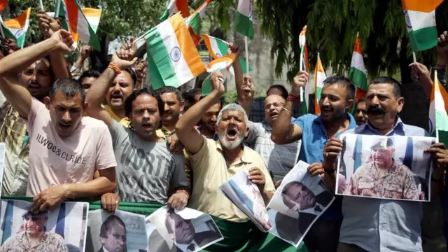 शिवसेना के समर्थन