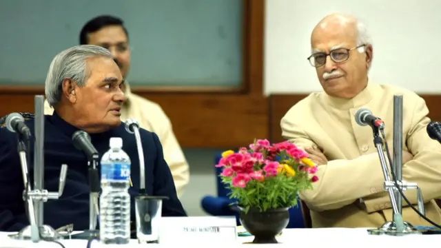 आडवाणी और वाजपेयी